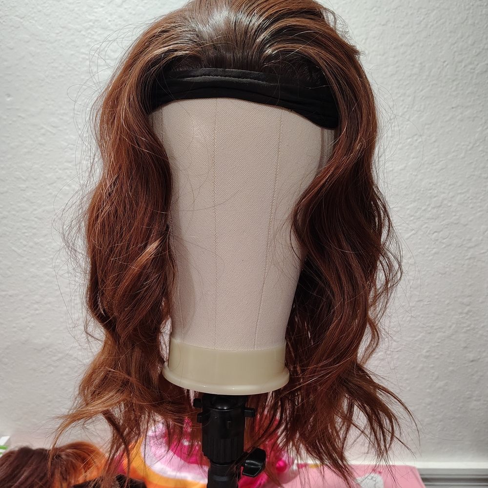 Elegant Chestnut Brown Wavy Hair Wig